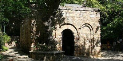 OTKRIĆE MARIJINE KUĆE U EFEZU - "Tko ovdje dođe, vraća se promijenjen, Marijin dom na sve prenosi utjehu i mir"