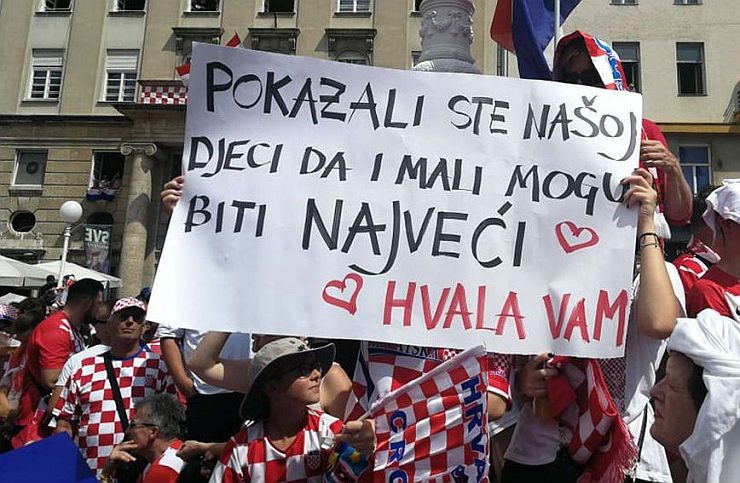 transparent-docek-vatreni.jpg